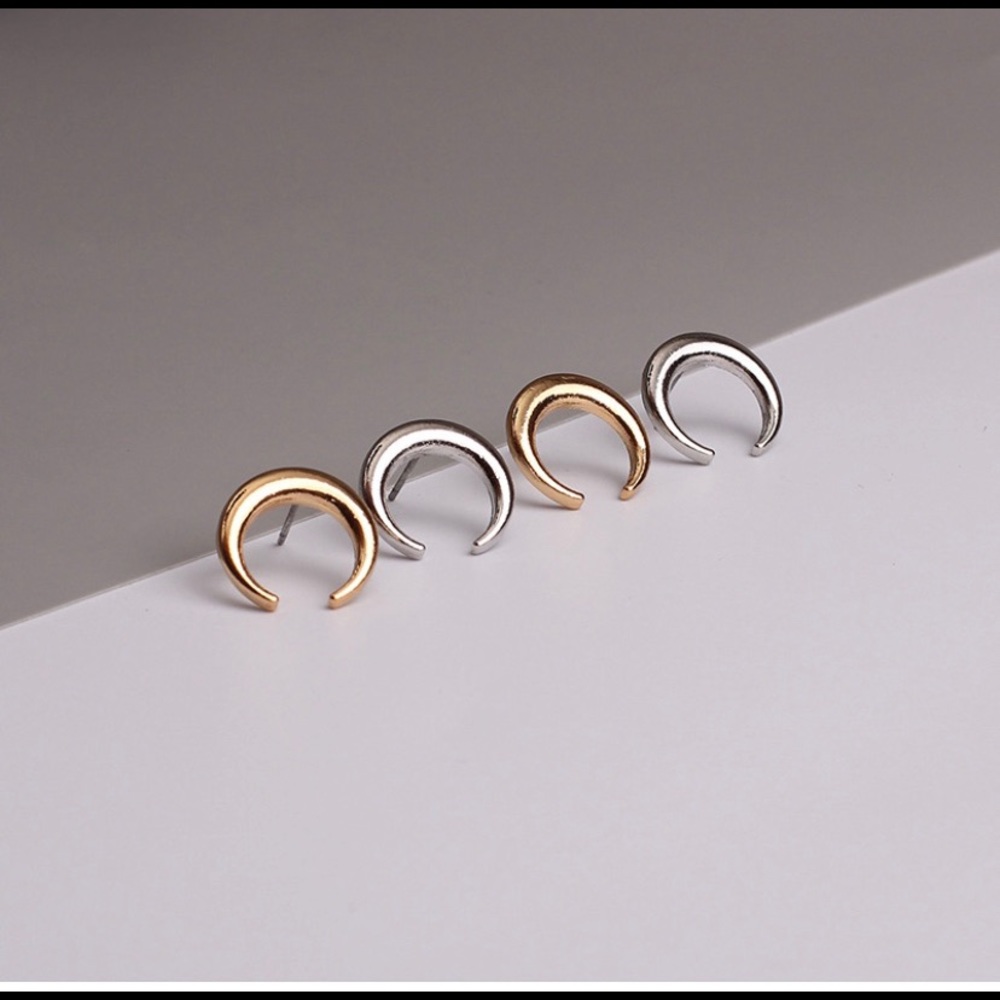 Crescent Moon Simple Chic Earrings Gold or Silver - Picture 2 of 4